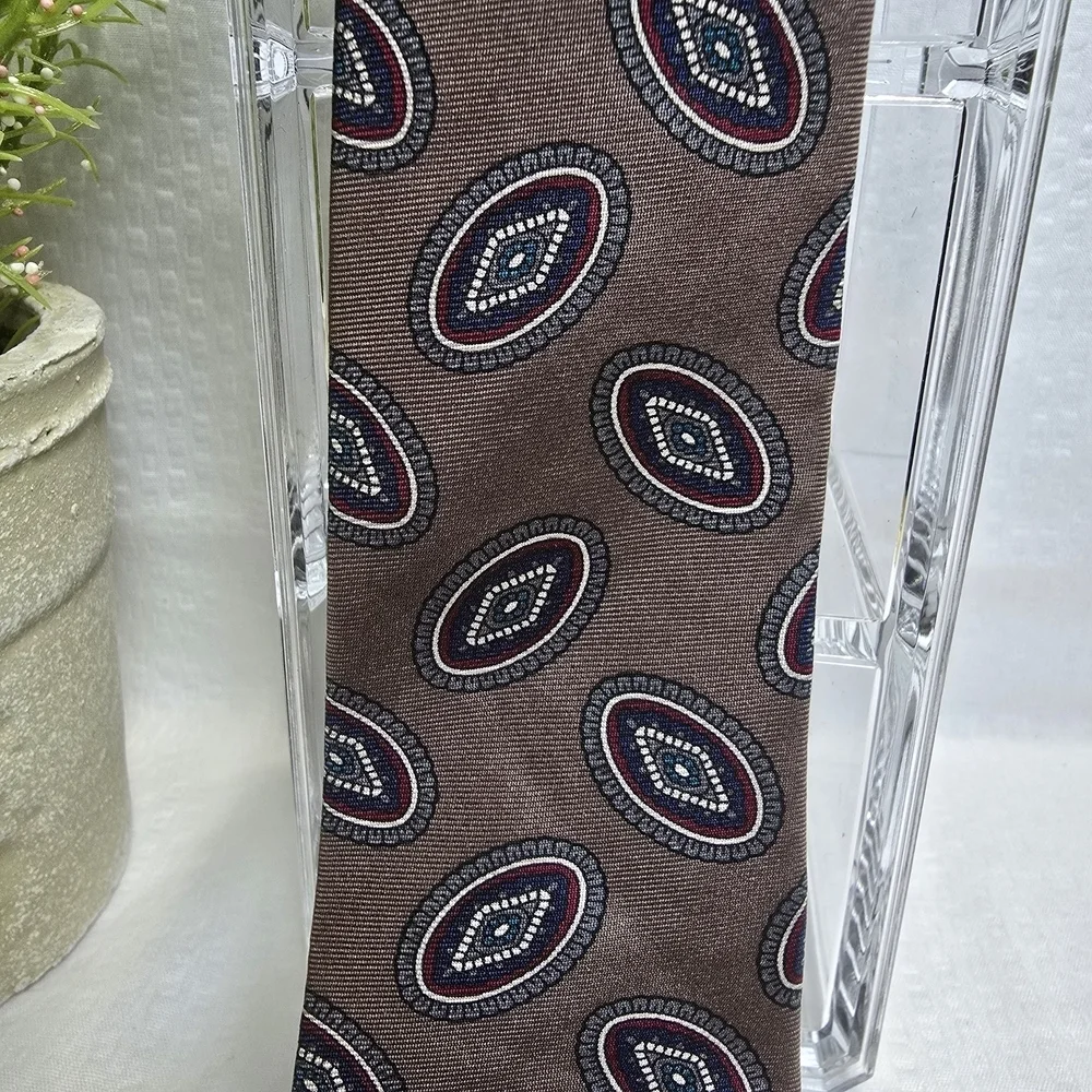 Resilio Collegiate Brown Patterned Tie Skinny Tie EUC Mens